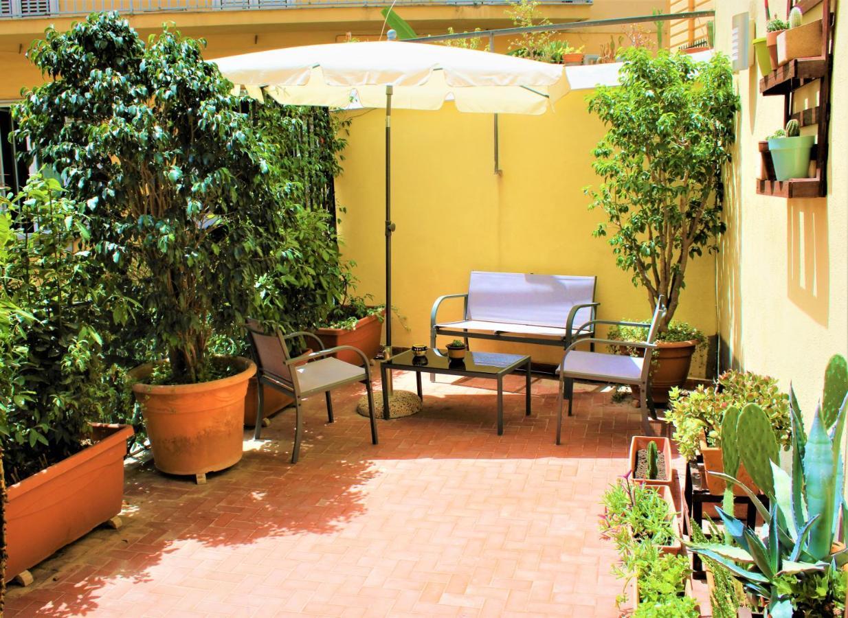 Di affreschi e volte Bed and Breakfast Napels Kamer foto